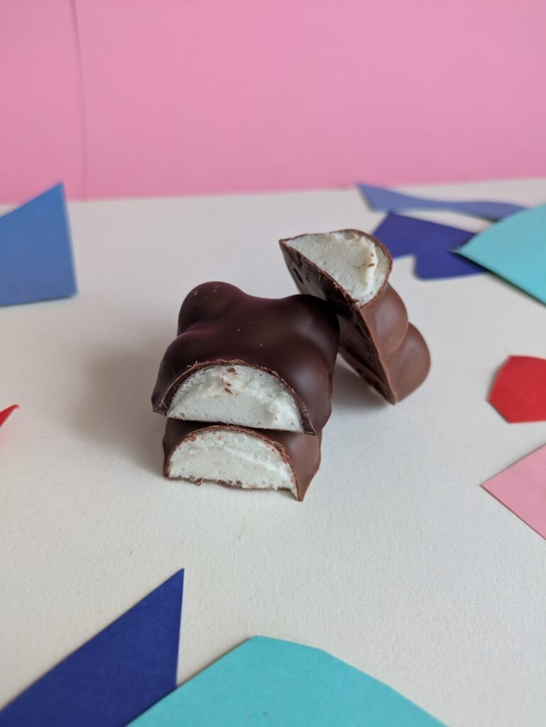 Intérieur d’un ourson guimauve au chocolat au lait de Chocolats Maya